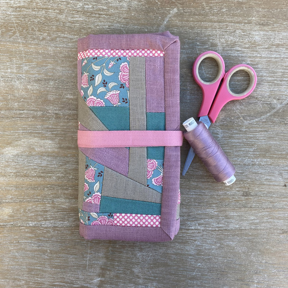 Handmade sewing accessory case in pink quilter linen and cotton