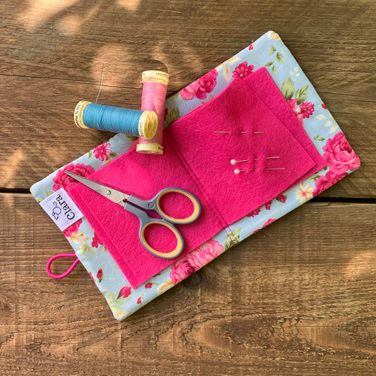 Teal Blue Needle and Pins Sewing Case