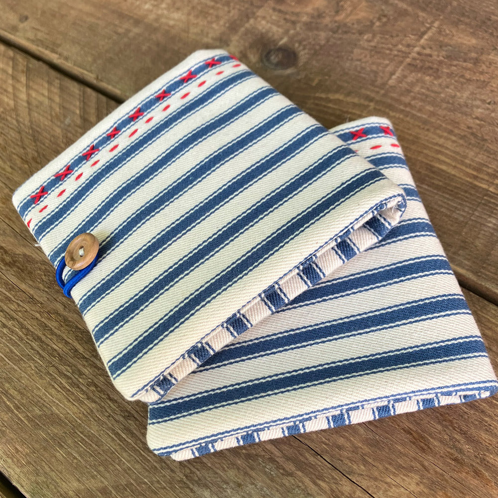 Stripe Needle and Pins Sewing Case