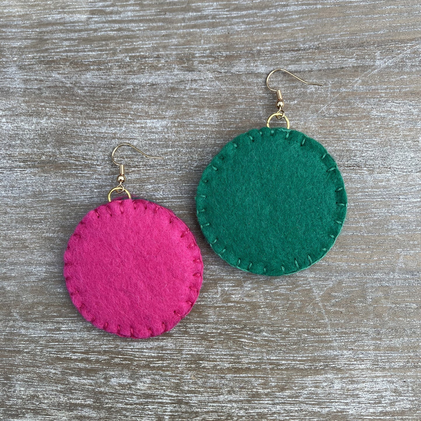 Handstitched Natural Felt Earrings - Emerald and Cerise Pink