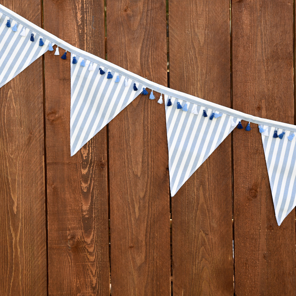 Pastel Stripe Bunting blue stripe