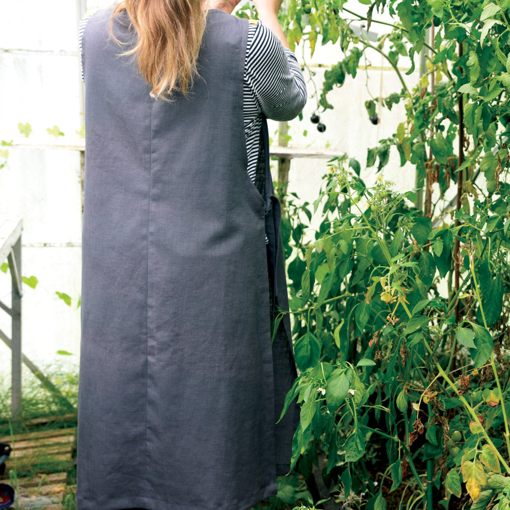 Artisan Pinafore Apron in Linen