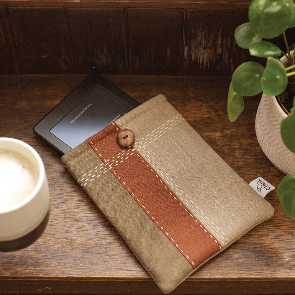 Kindle Case in Natural Colours