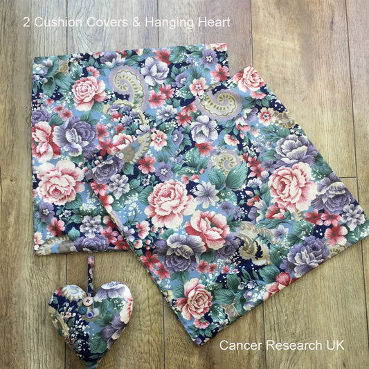 2 Cushions Covers and Hanging Heart / Cancer Research UK